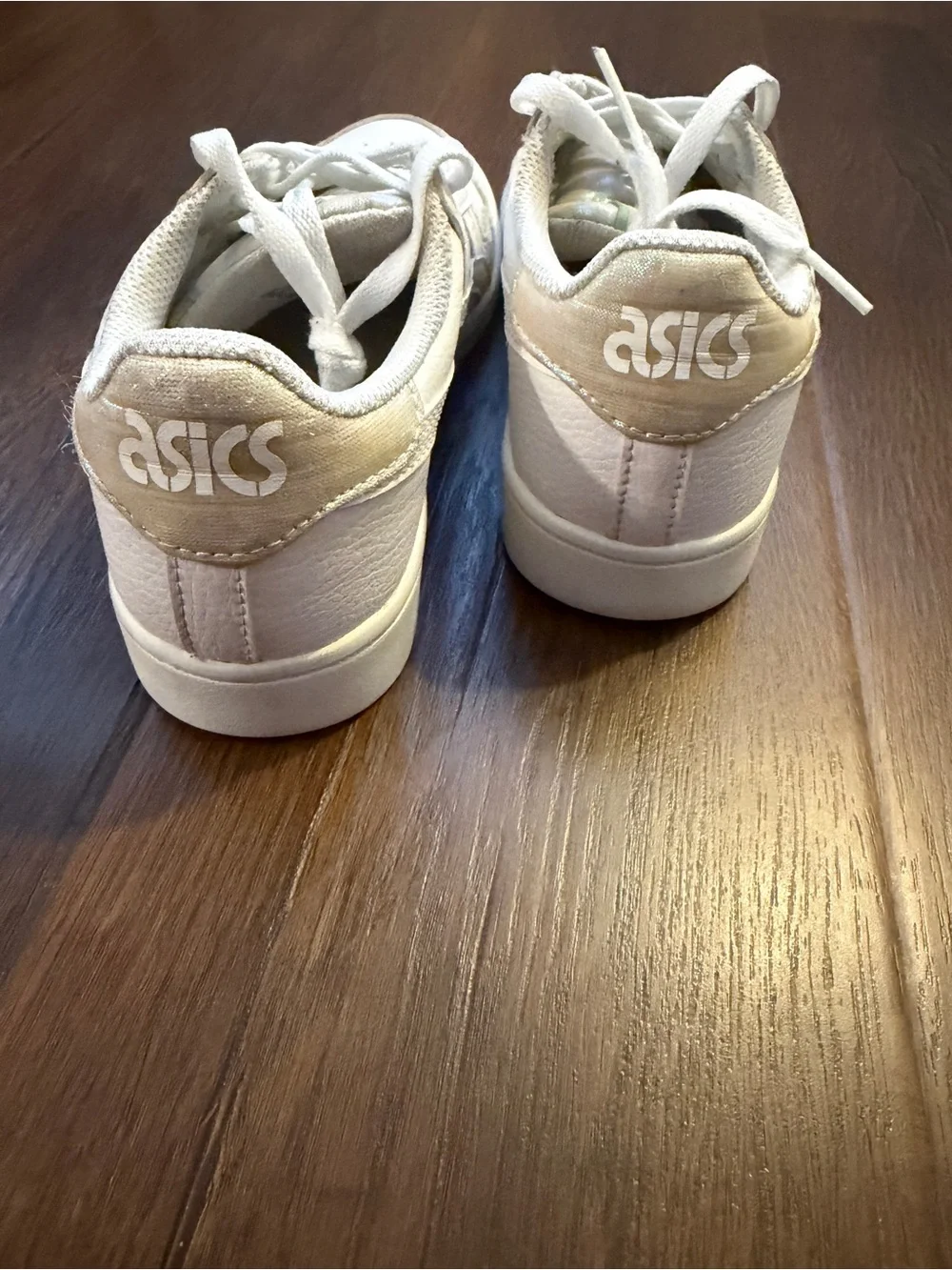 Women’s ASICS Japan S White/Iridescent Sneaker Size 6.5